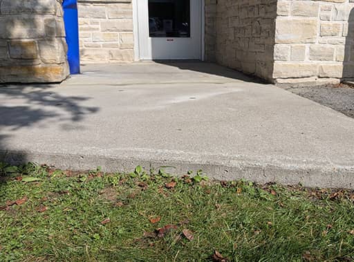 redressement de béton entrée